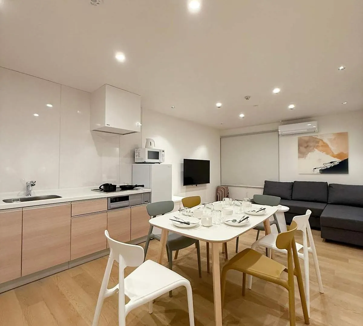 Bhotel Nikkei Central 3Br Apt Close To Shopping & Dining Hiroshima