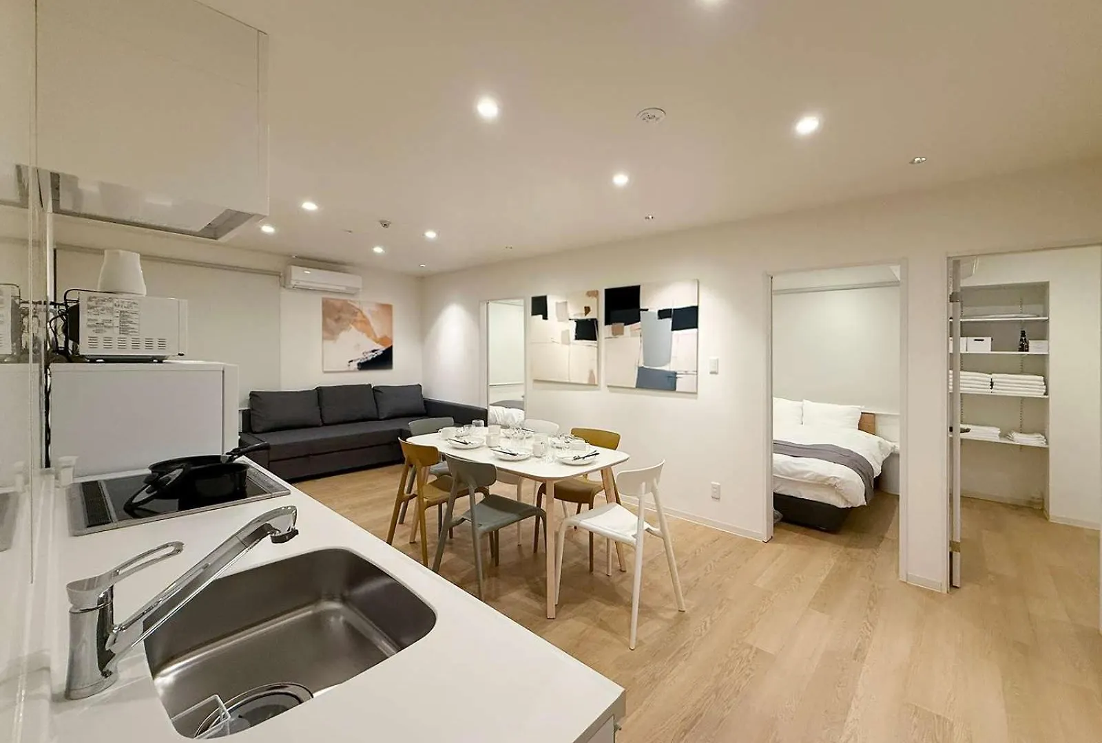 Bhotel Nikkei Central 3Br Apt Close To Shopping & Dining Hiroshima 0*,  Japan